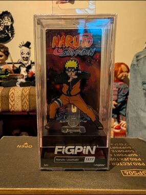 FiGPiN Naruto Uzumaki Enamel Pin - Orange & Black